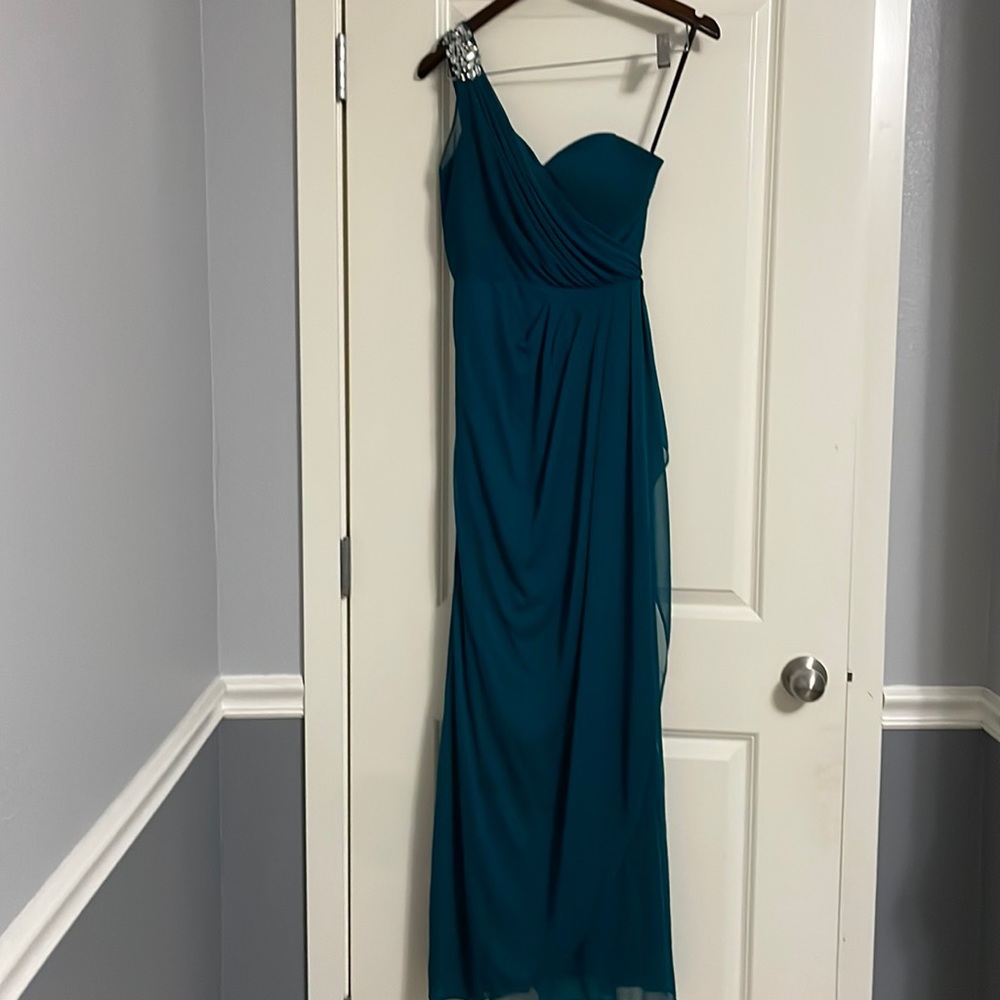 Green. Body fitting. Xscape. One shoulder.